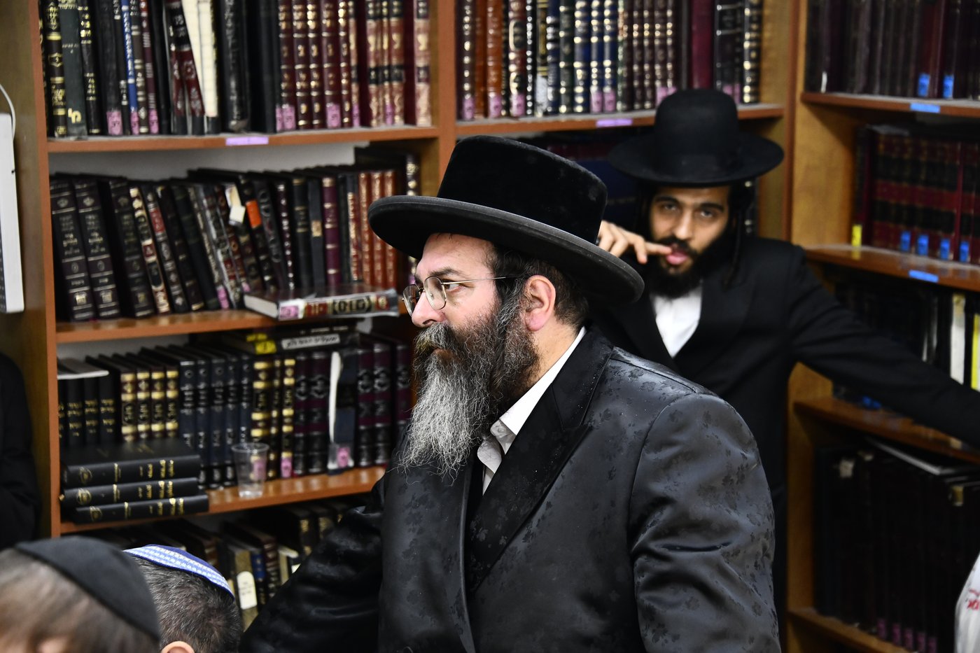 הלווית הרבנית ממעז'יבוז ע"ה