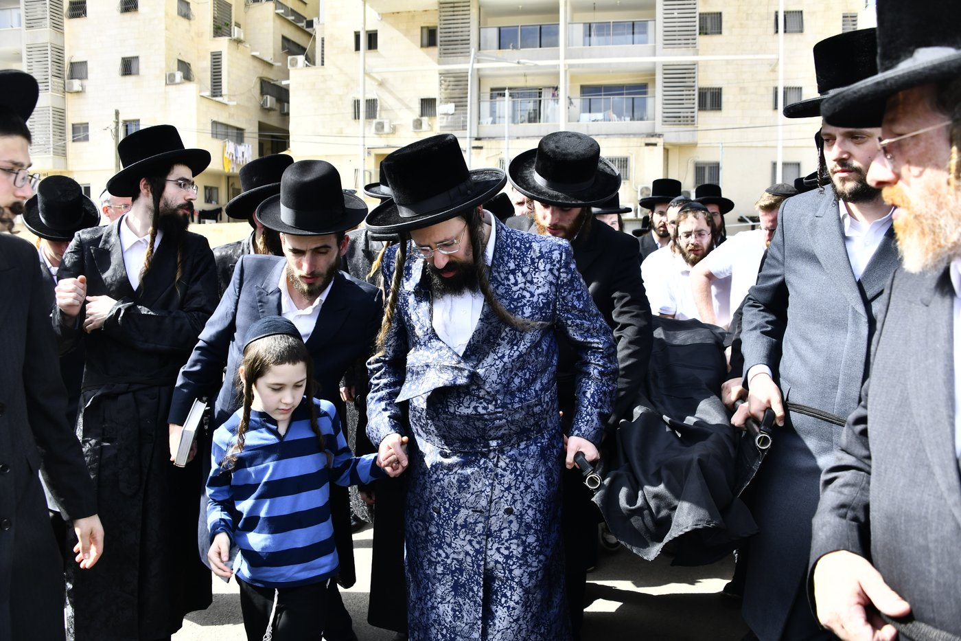 הלווית הרבנית ממעז'יבוז ע"ה