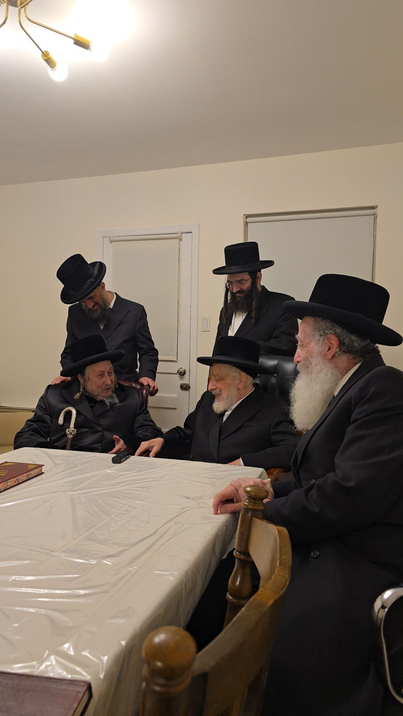 האדמו"ר מסקוליא בביקור אצל האדמו"ר מליסקא