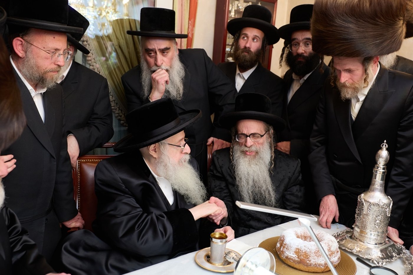 הכנסת ספר תורה לביהמ"ד צאנז קלויזנבורג