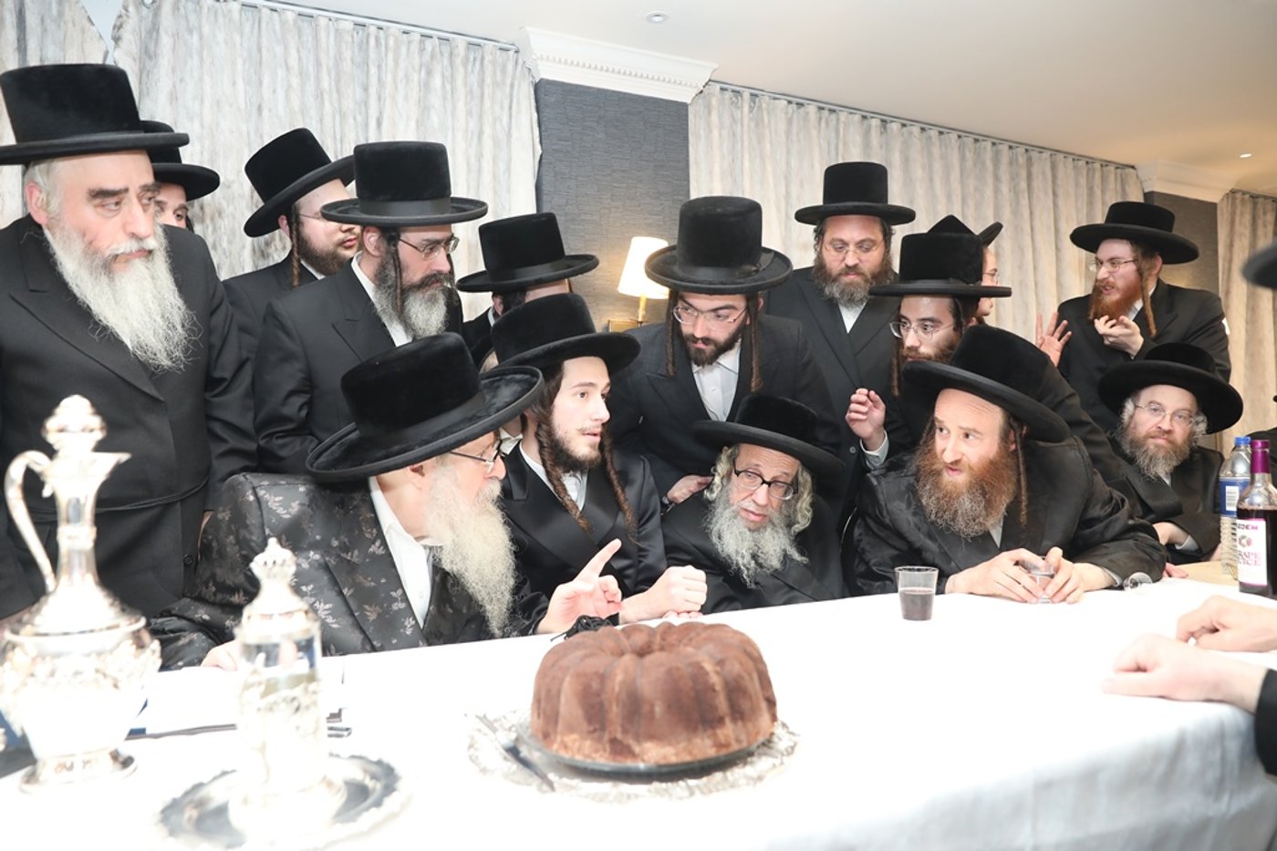 שמחת האירוסין בחצה"ק צאנז קלויזנבורג - ליזענסק