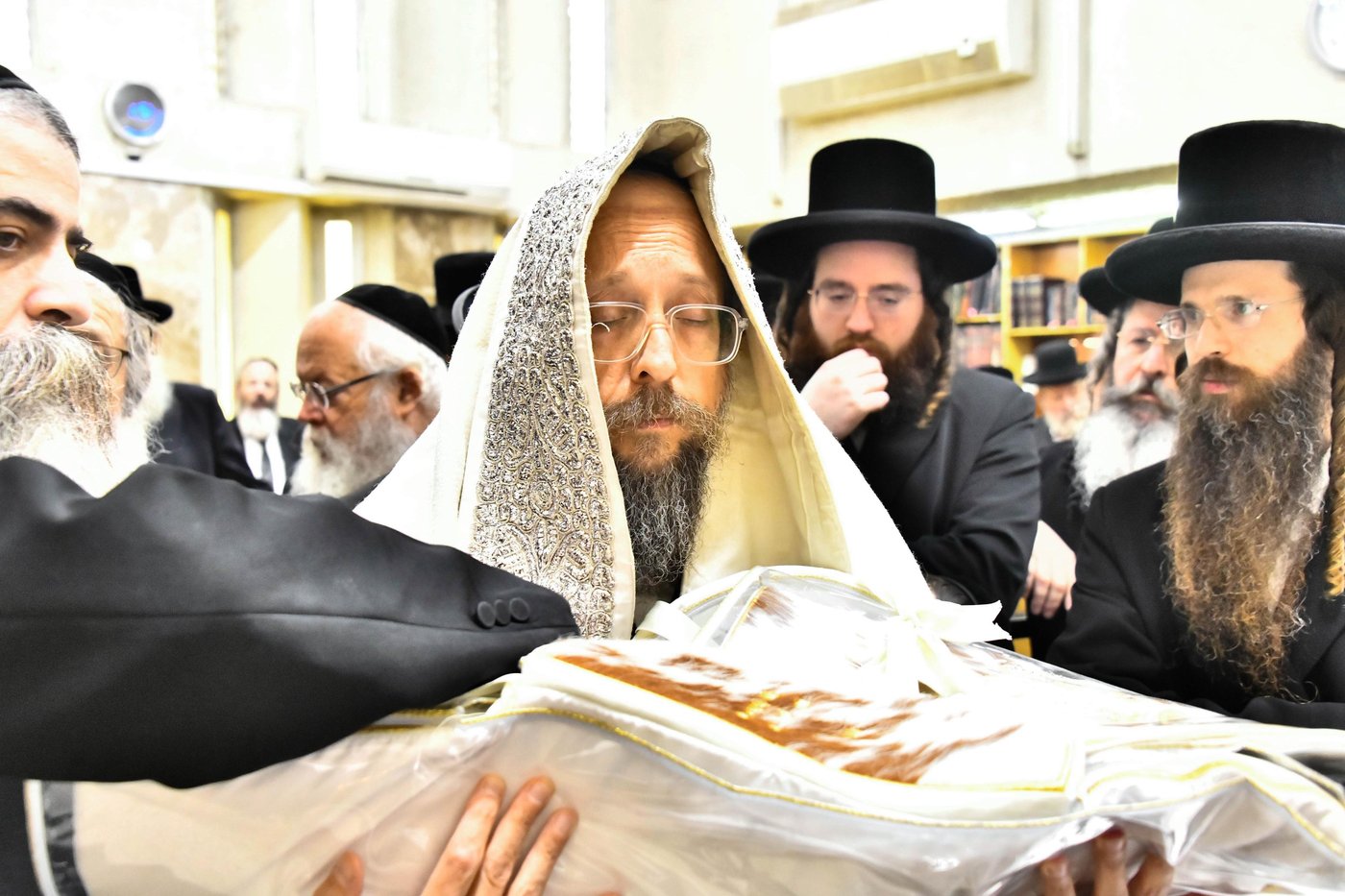 שמחת הברית בחצרות קומרנא - נדבורנה