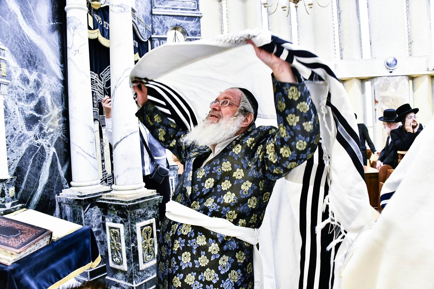 שמחת הברית בחצרות קומרנא - נדבורנה