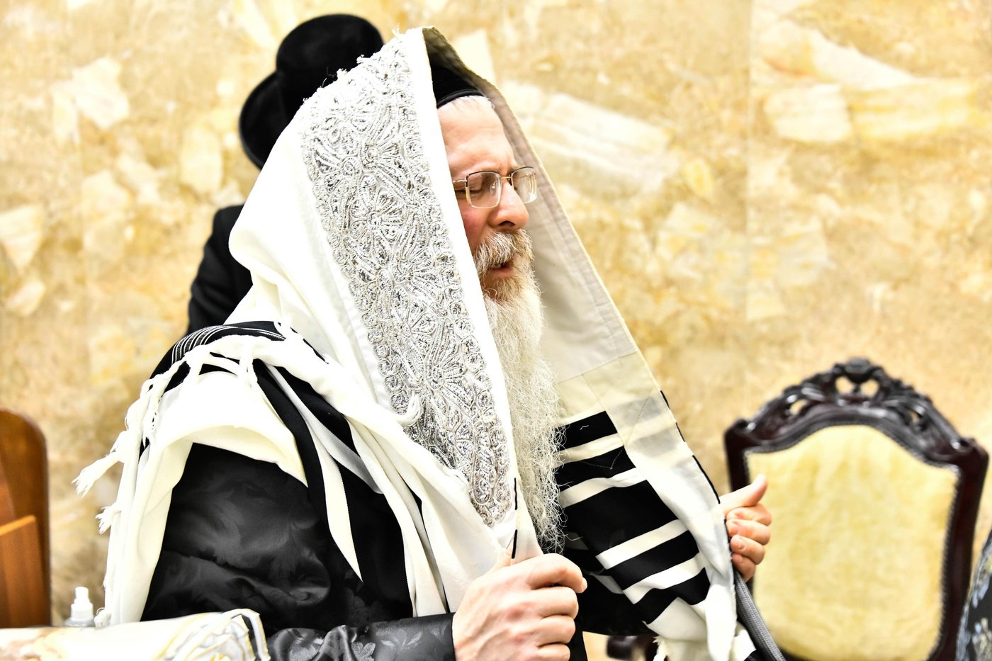 שמחת הברית בחצרות קומרנא - נדבורנה