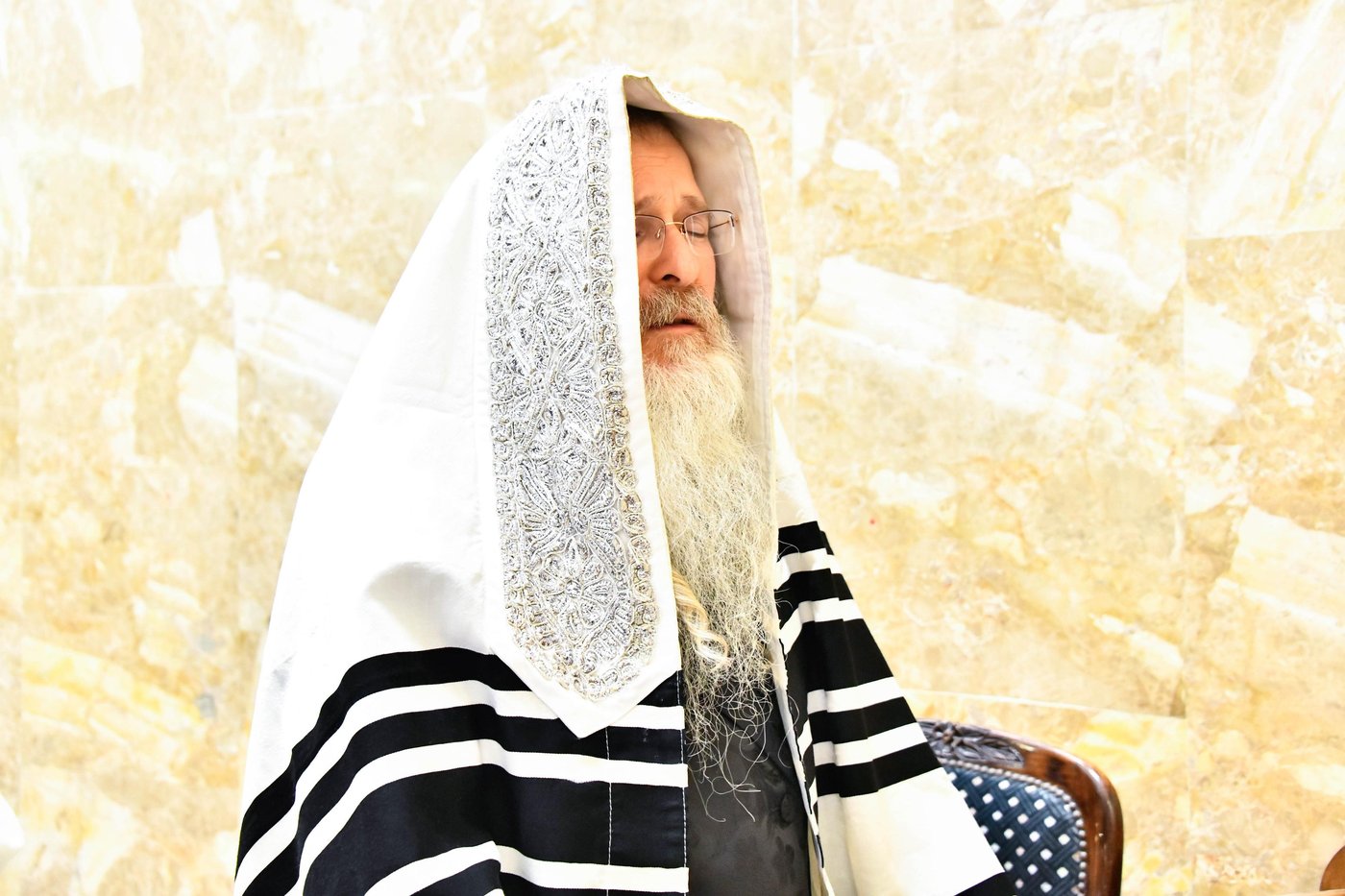 שמחת הברית בחצרות קומרנא - נדבורנה