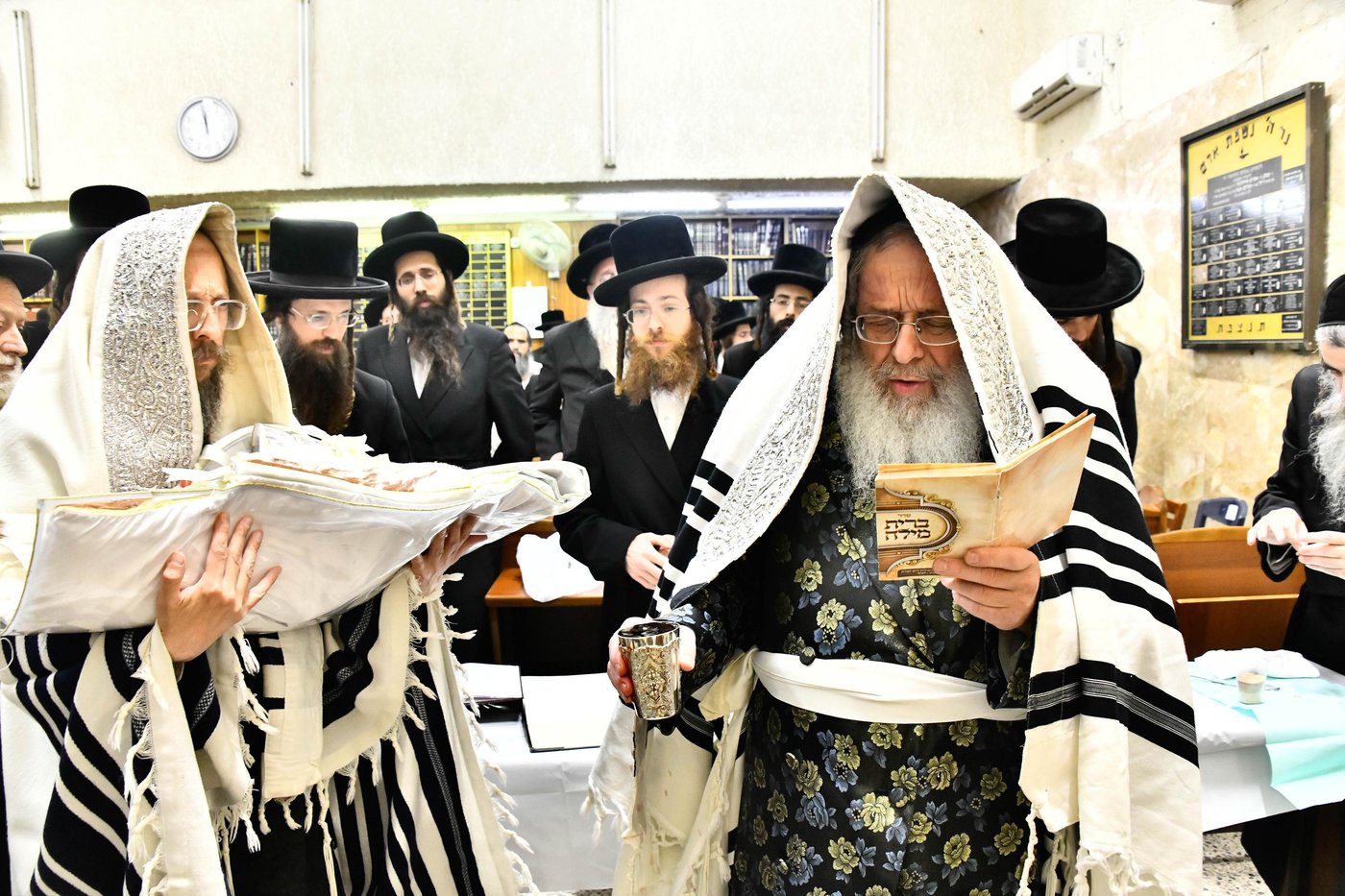 שמחת הברית בחצרות קומרנא - נדבורנה