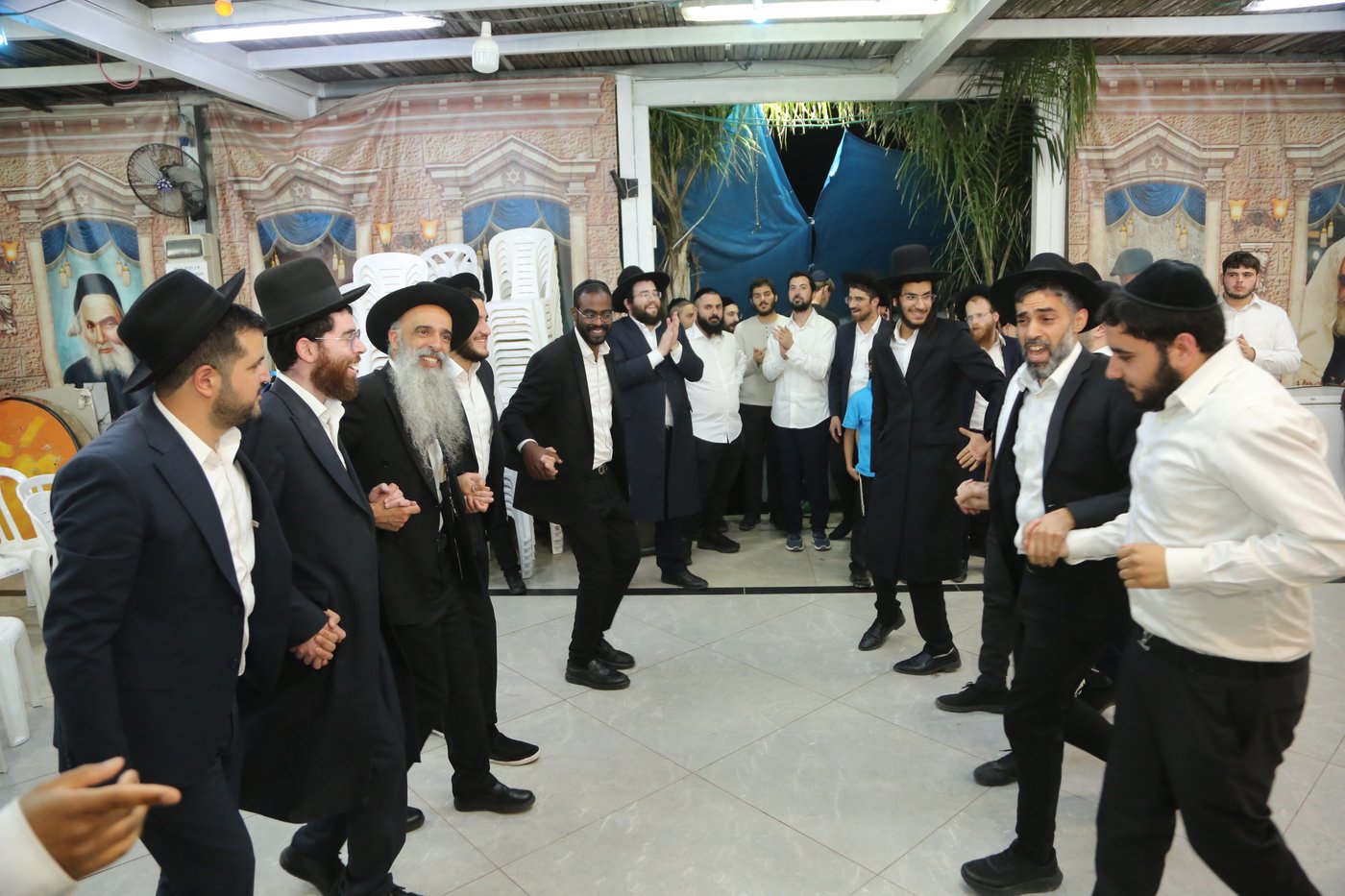 קבלת הפנים לבחורי הישיבה שנעצרו ב"עוון" לימוד תורה