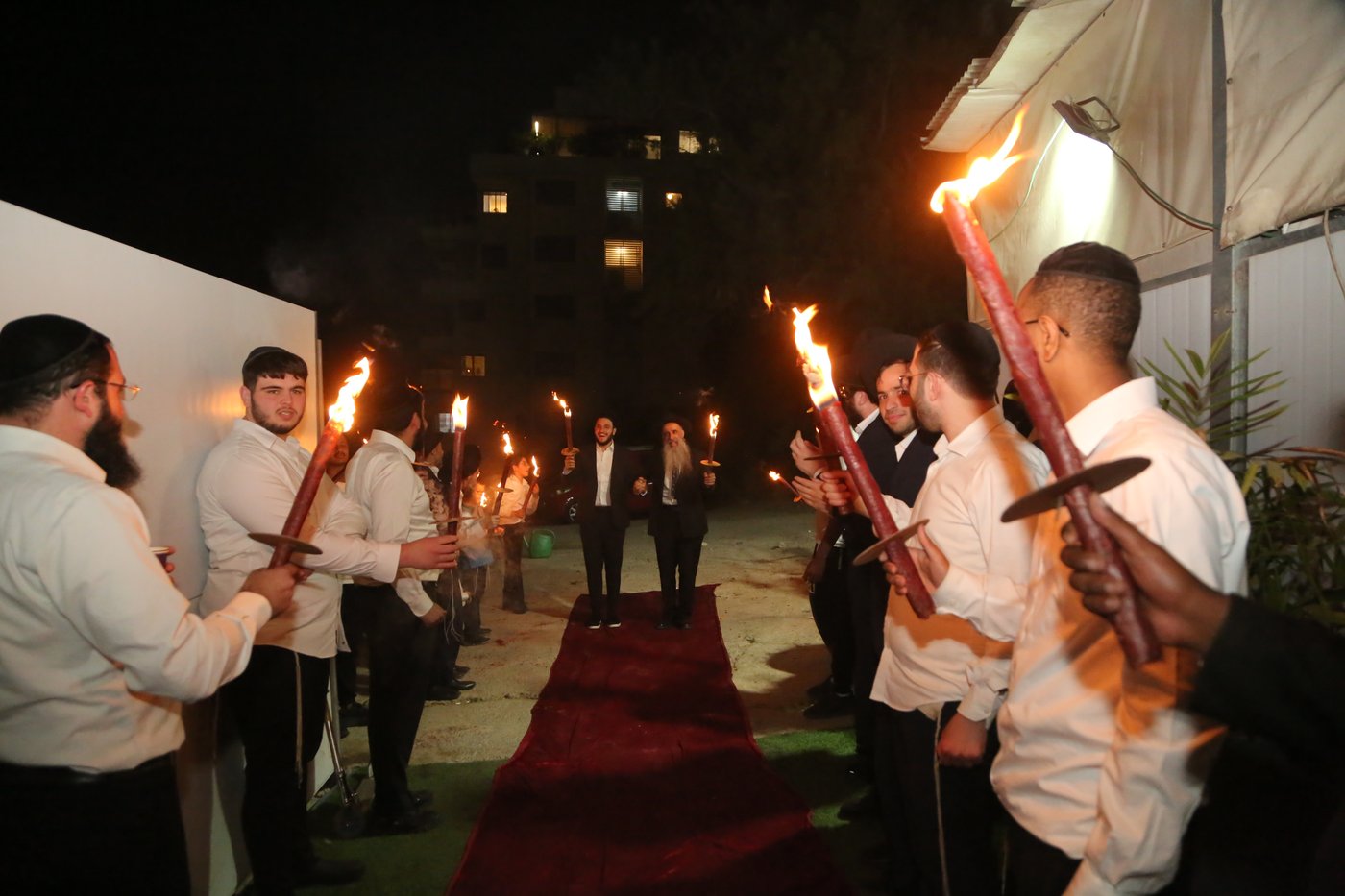 קבלת הפנים לבחורי הישיבה שנעצרו ב"עוון" לימוד תורה