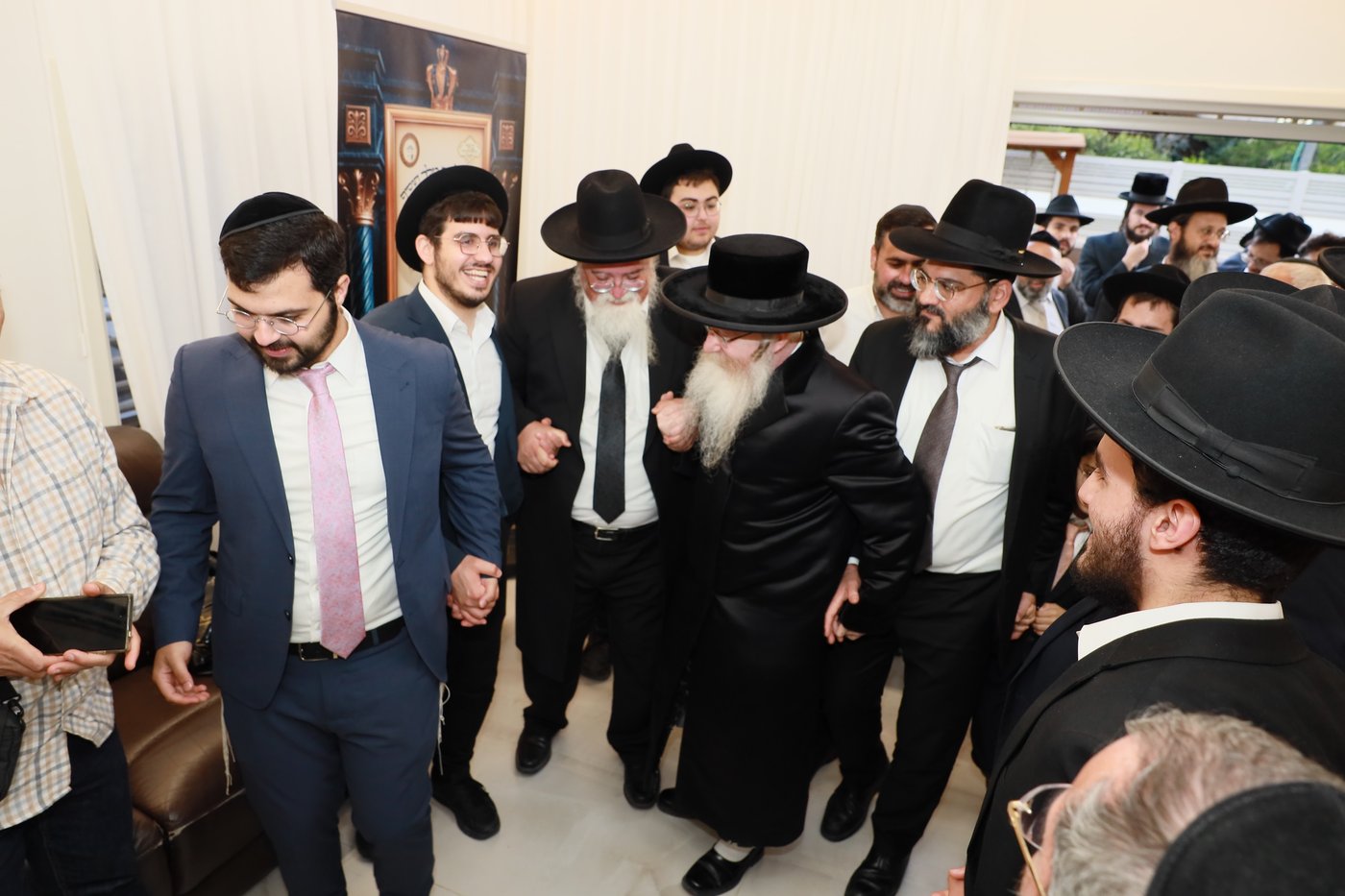 הכנסת ספר תורה לישיבת "באר התלמוד - חזון יחזקאל"