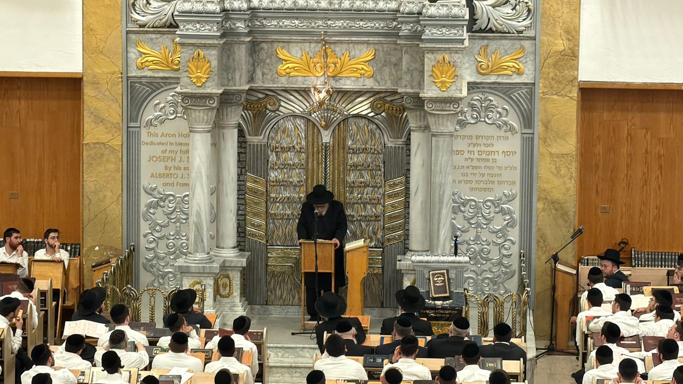 הגרמ"ה הירש בישיבת חברון