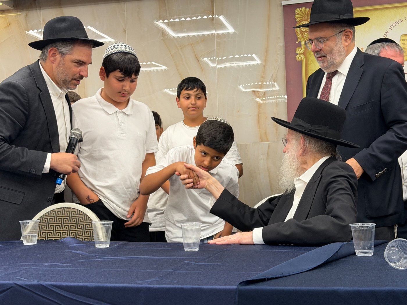 ילדי שובו בבחינה אצל רבני בני ברק