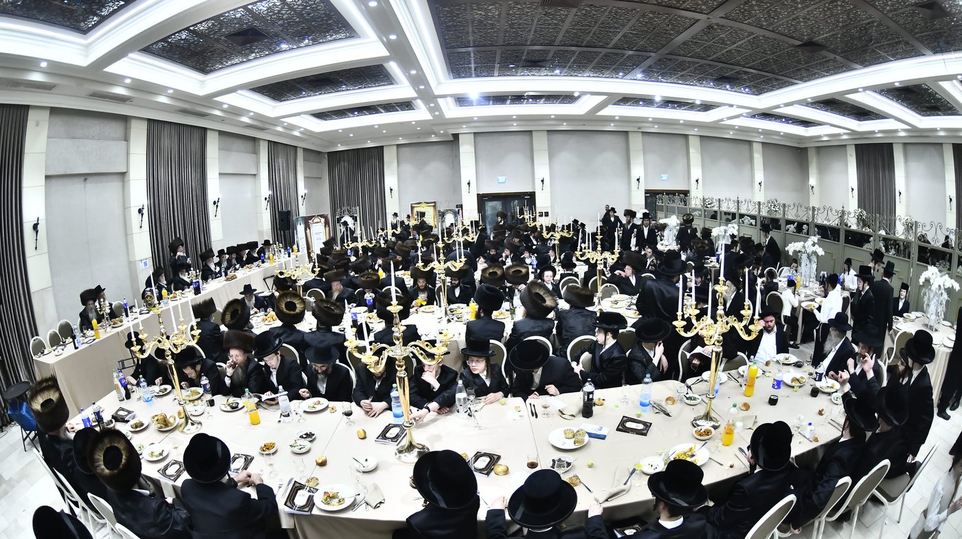 הכנסת ספר תורה לביהמ"ד סקולען בב"ב