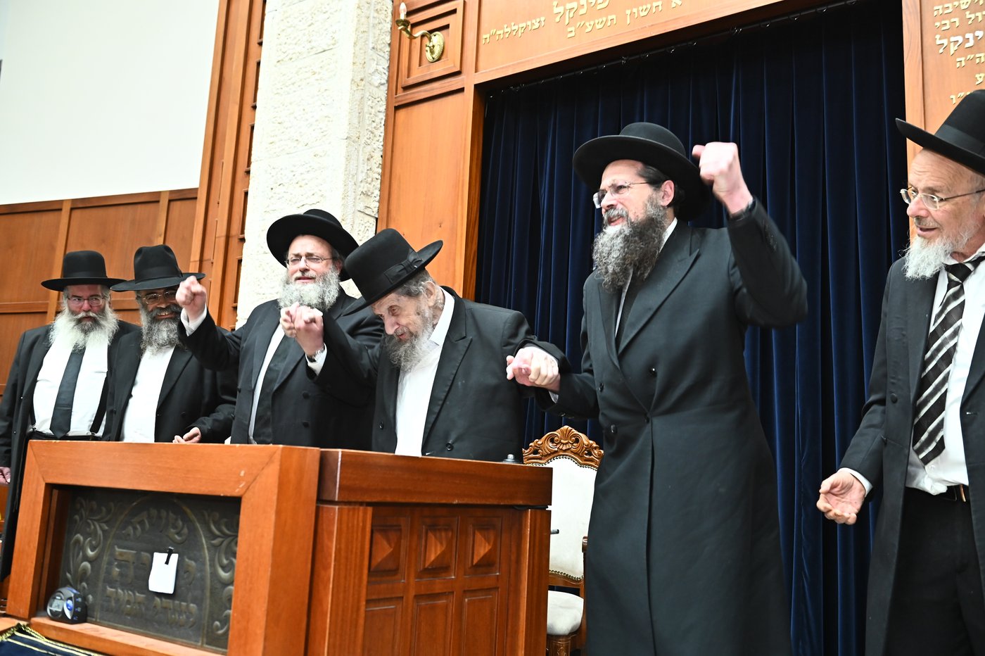 הגר"ד לנדו בישיבת מיר בברכפלד