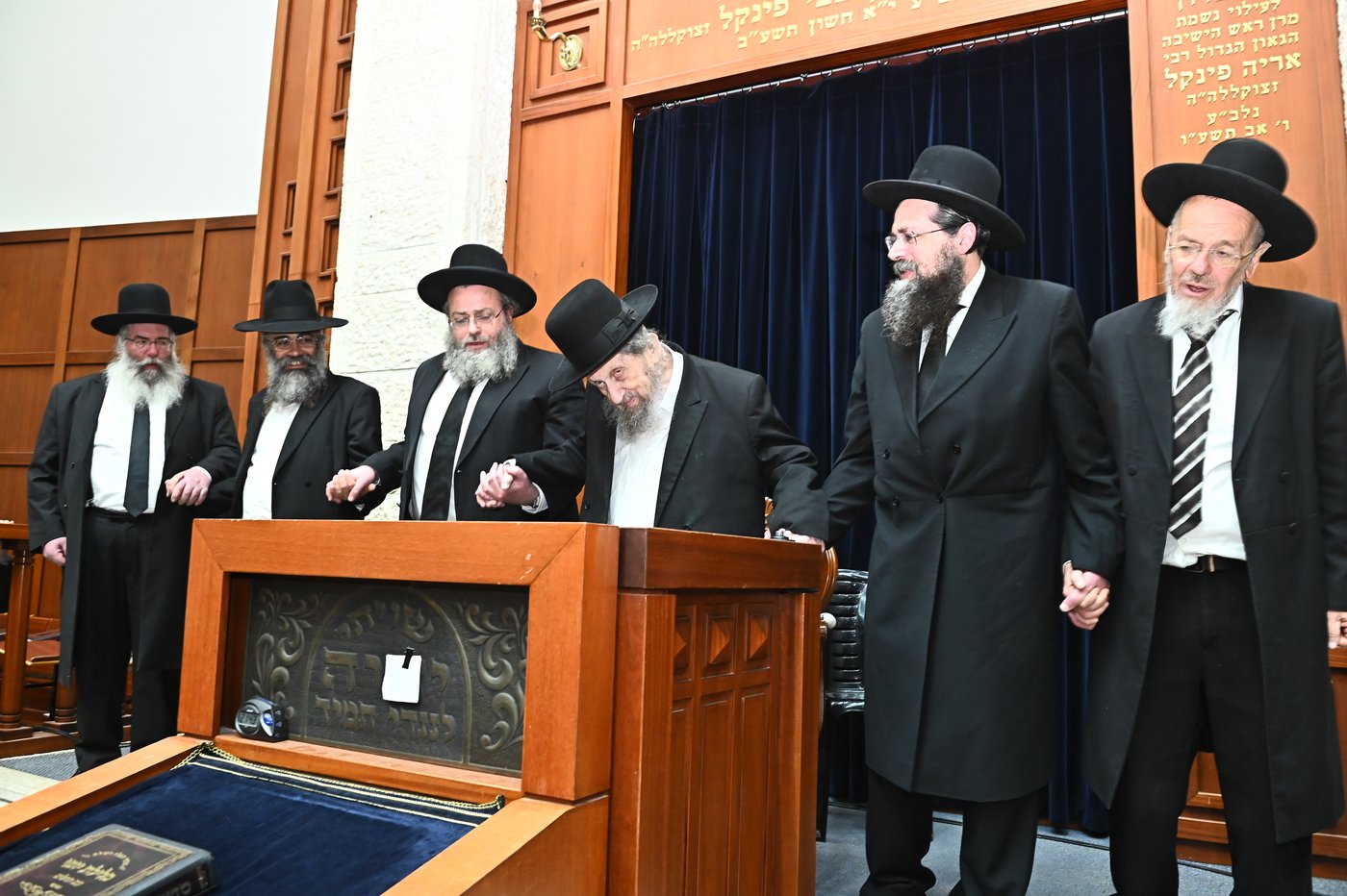 הגר"ד לנדו בישיבת מיר בברכפלד