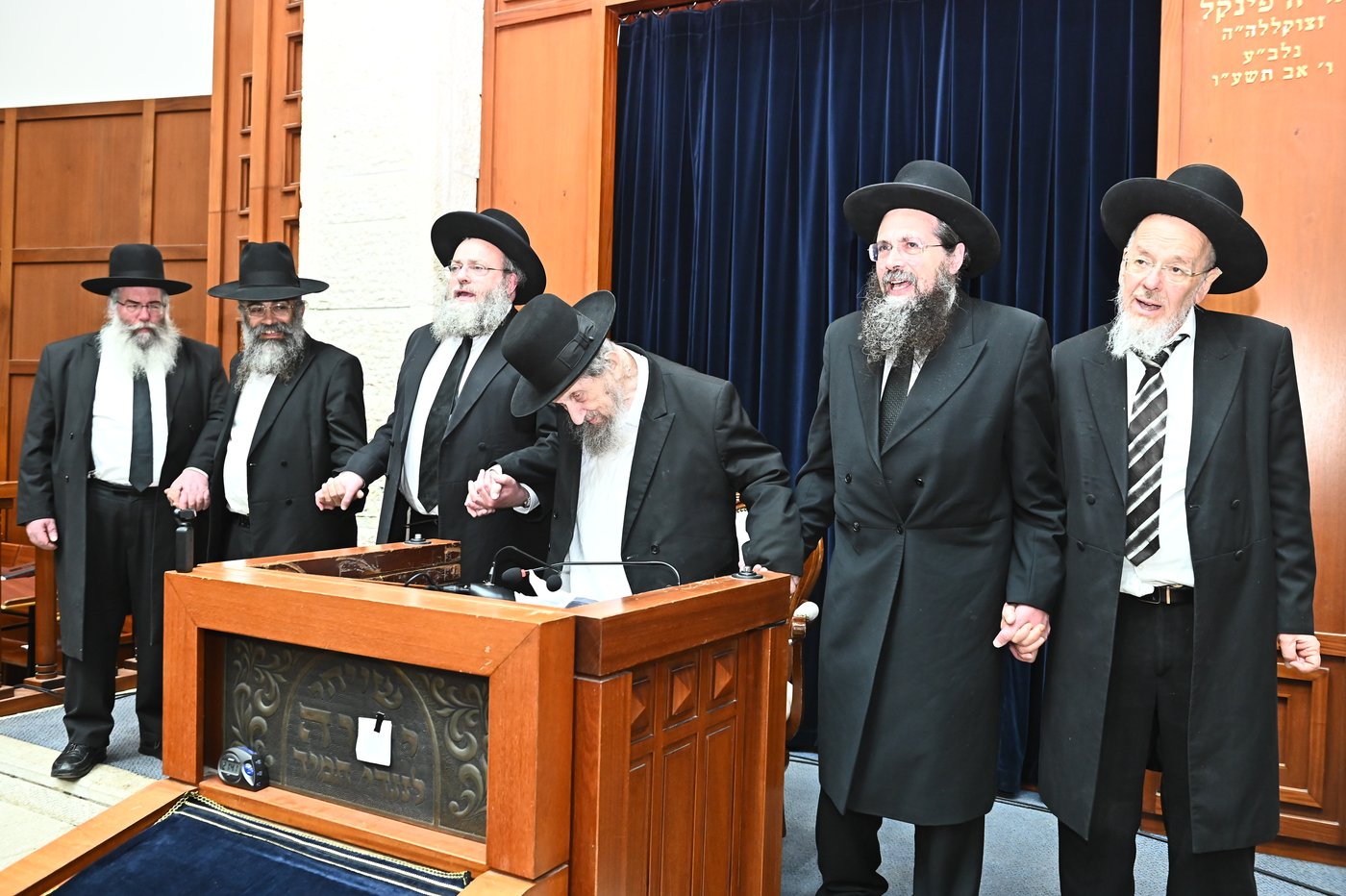 הגר"ד לנדו בישיבת מיר בברכפלד