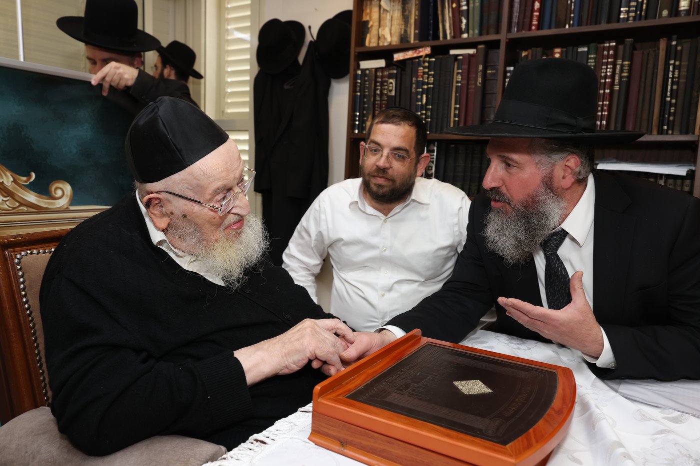 ילדי עטרת שלמה אצל הגרמ"צ ברגמן