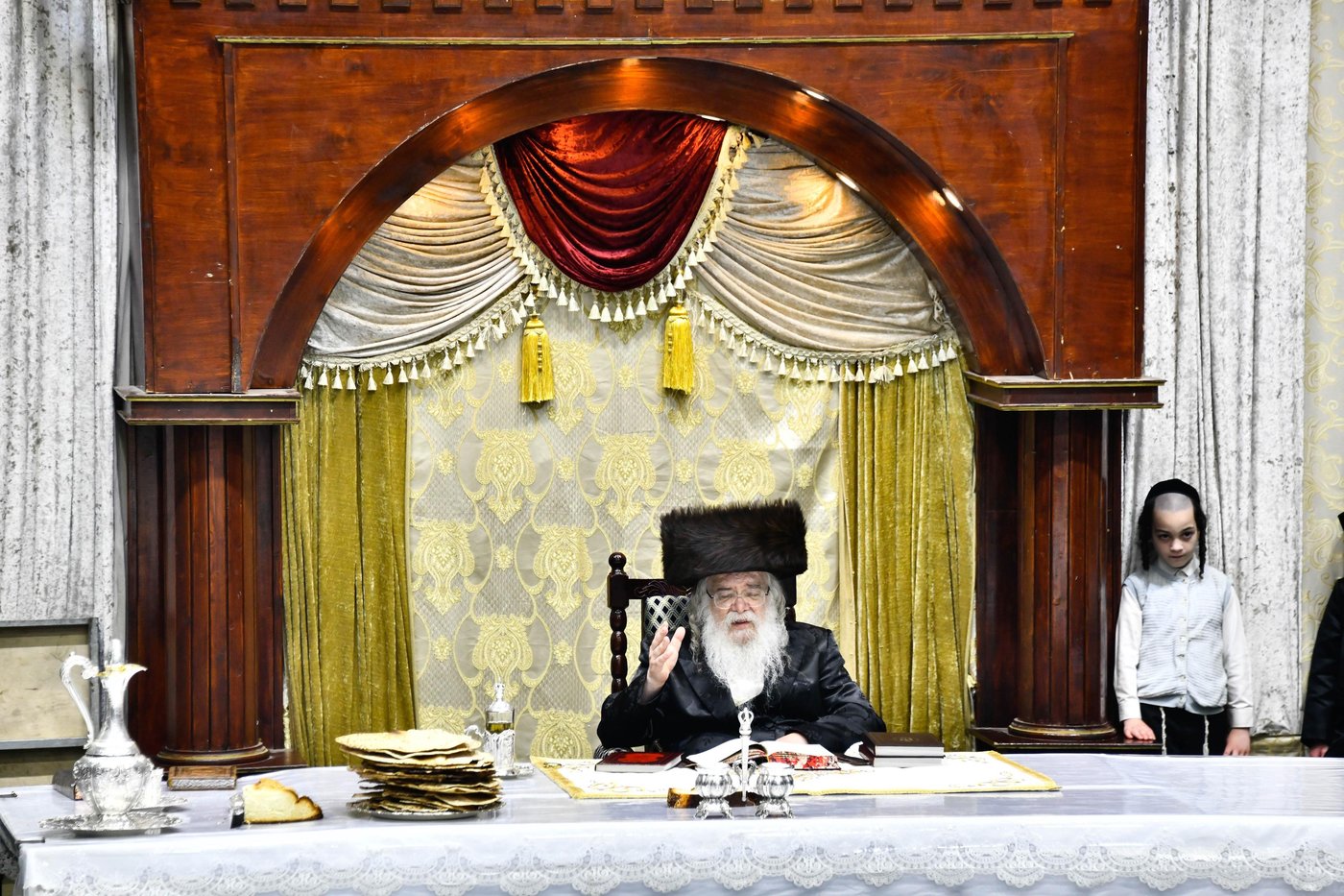 נעילת החג שבועות בחצה"ק דארג