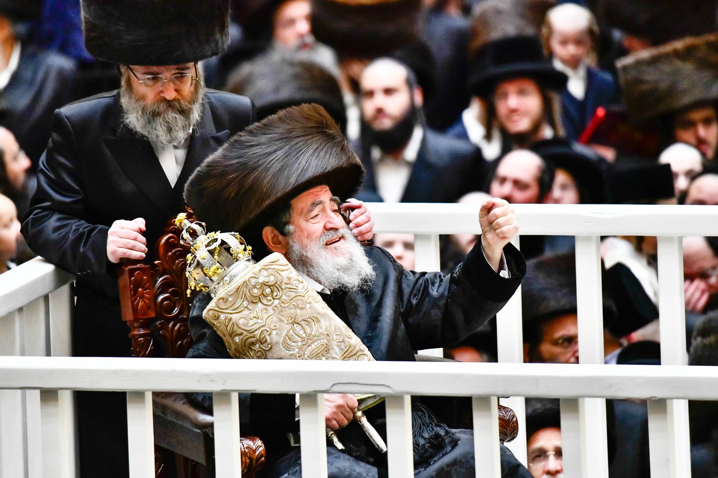 מעמד הכנסת ס"ת של האדמו"ר מויז'ניץ