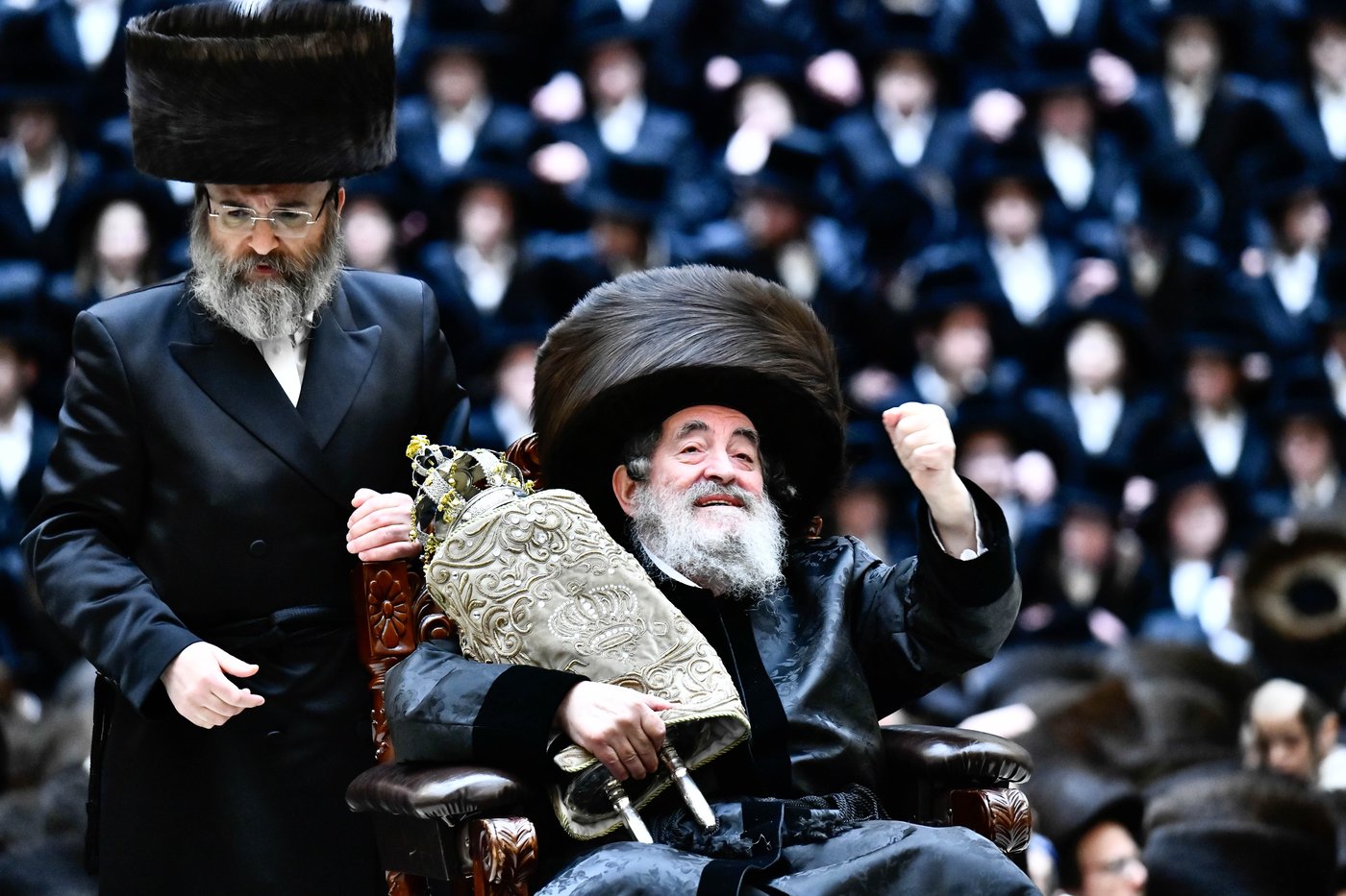 מעמד הכנסת ס"ת של האדמו"ר מויז'ניץ