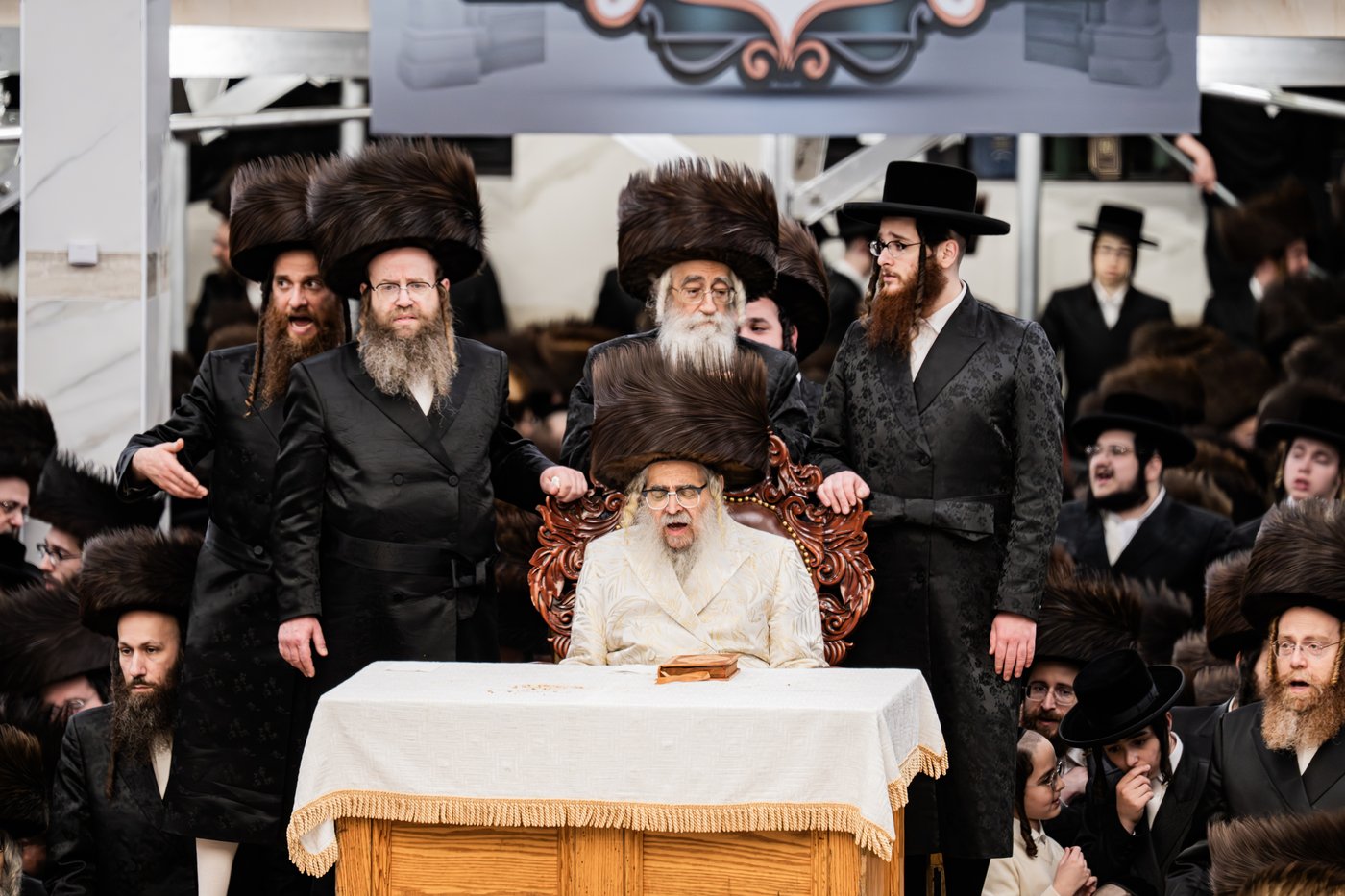 נעילת החג שבועות בחצה"ק סאטמר