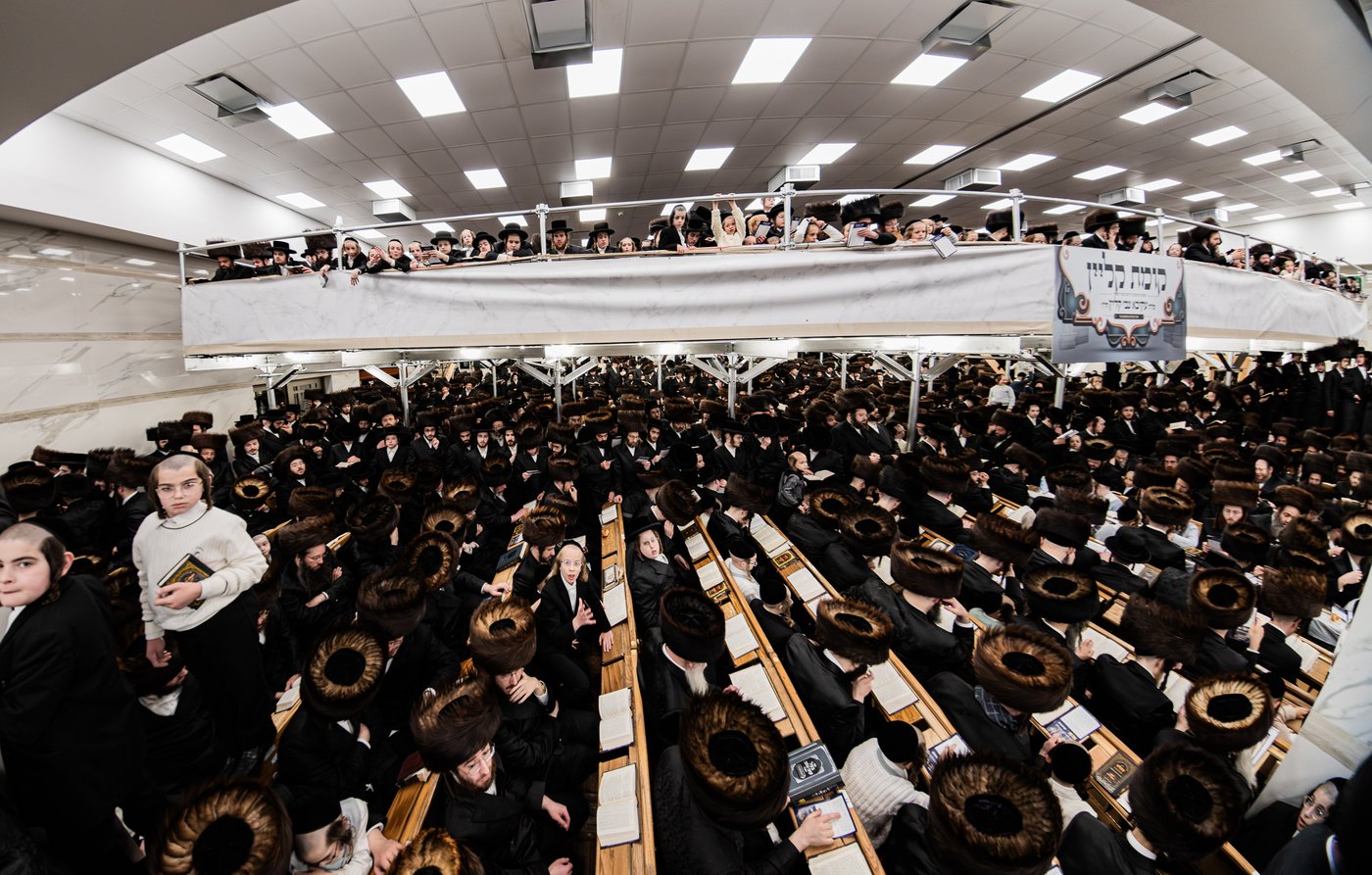 נעילת החג שבועות בחצה"ק סאטמר