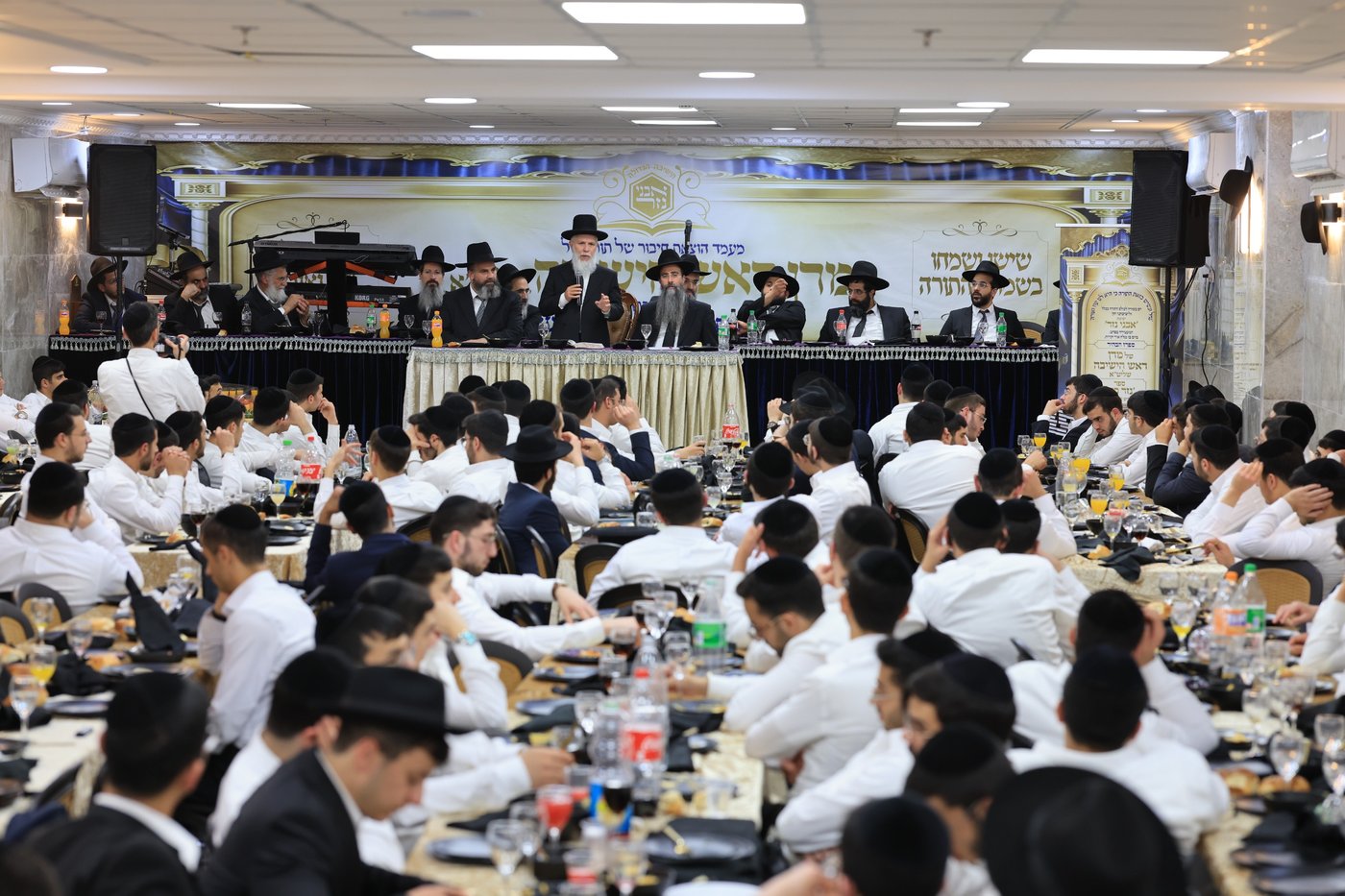 שמחת התורה אצל הגר"ז כהן