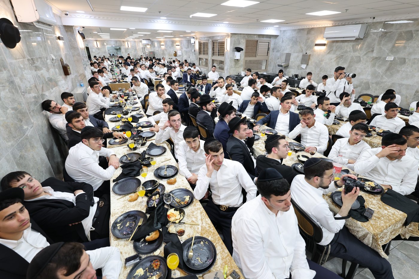 שמחת התורה אצל הגר"ז כהן