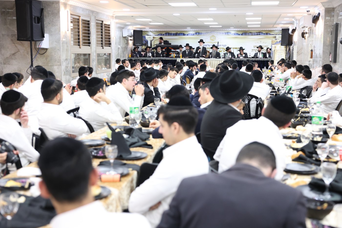 שמחת התורה אצל הגר"ז כהן