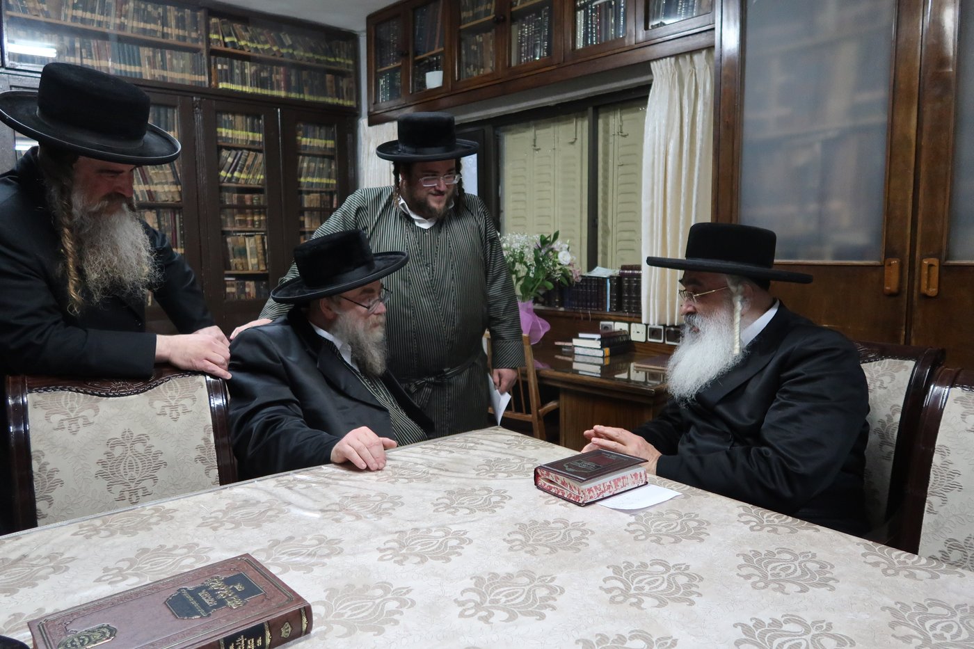 הגה"צ רבי ישראל יוסף קאהן אצל גדולי ישראל