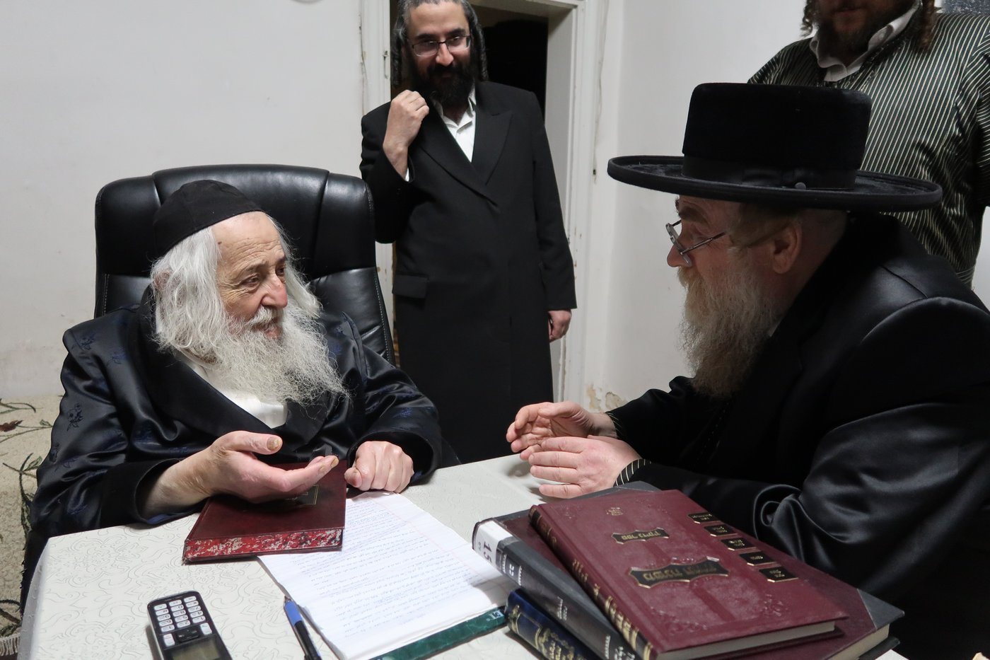 הגה"צ רבי ישראל יוסף קאהן אצל גדולי ישראל