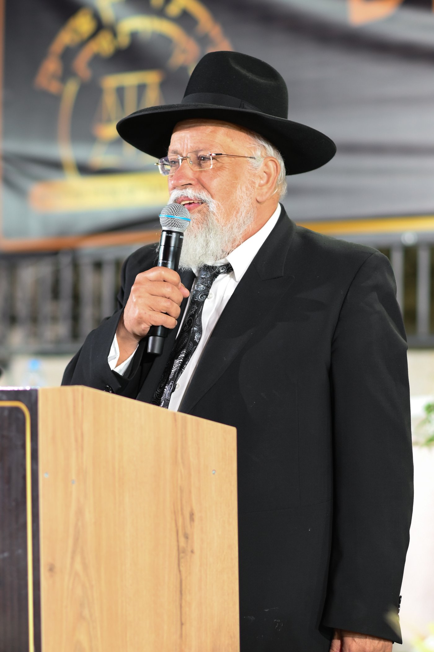 מעמד פתיחת הבד"צ של של הגר"ש אדרי