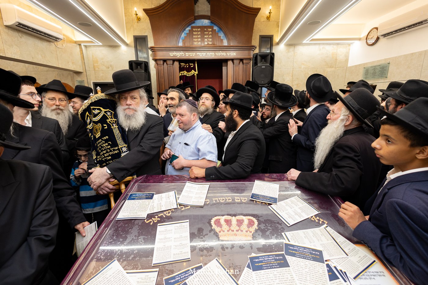 הכנסת ספר תורה לחב"ד בבני ברק