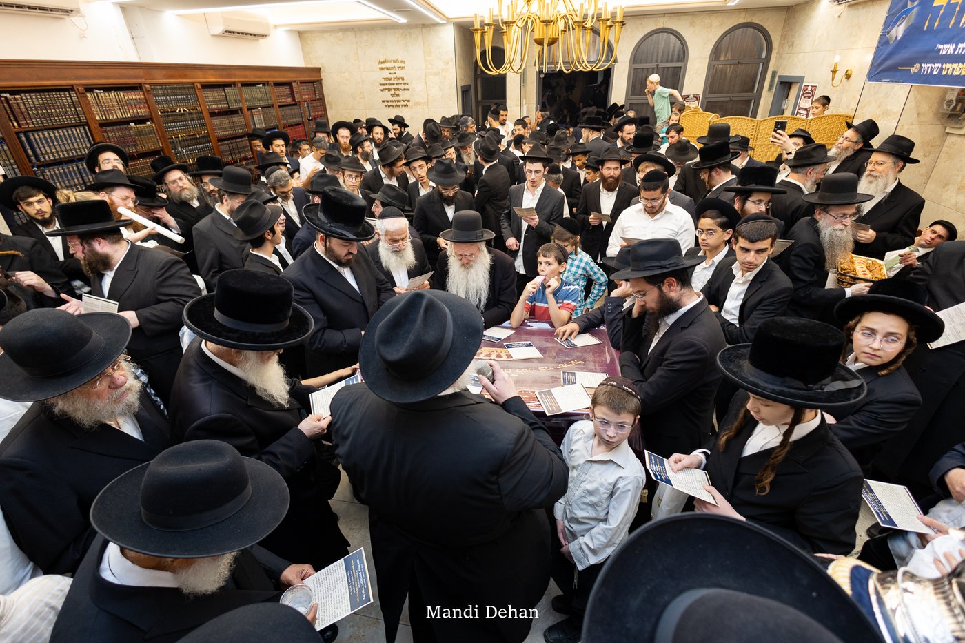 הכנסת ספר תורה לחב"ד בבני ברק