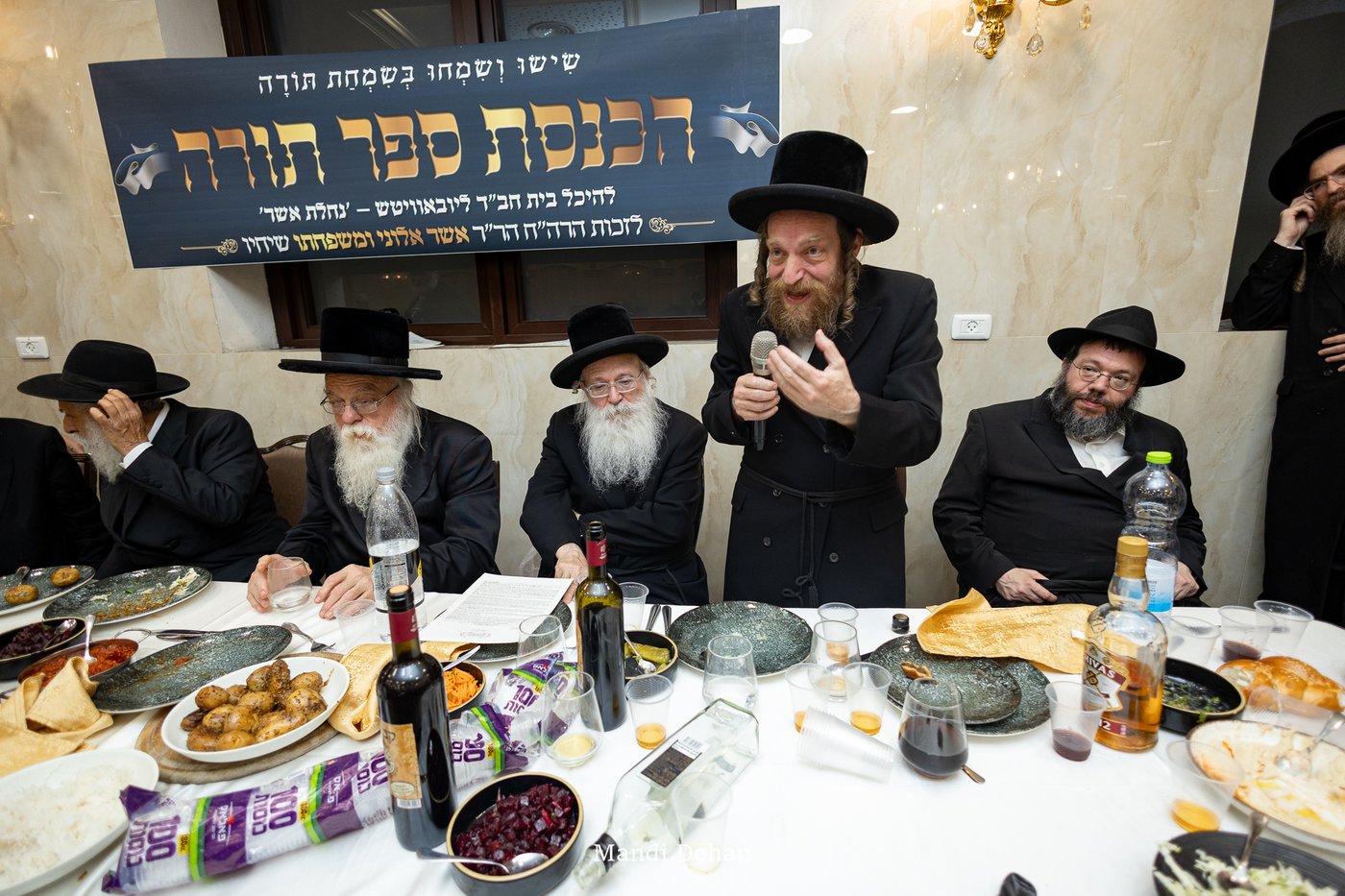 הכנסת ספר תורה לחב"ד בבני