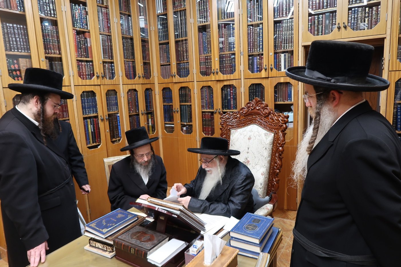 גאב"ד זוועהיל בביקור אצל האדמו"ר מצאנז