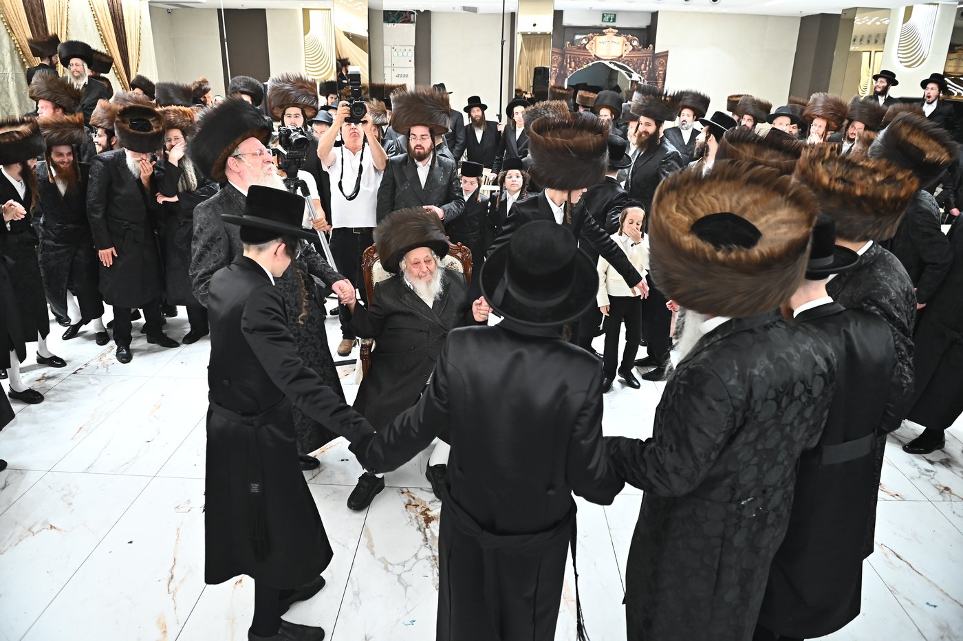 שמחת בית נאראל - זוועהיל - נדבורנה - שאץ ויזניץ