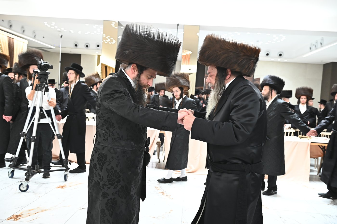 שמחת בית נאראל - זוועהיל - נדבורנה - שאץ ויזניץ