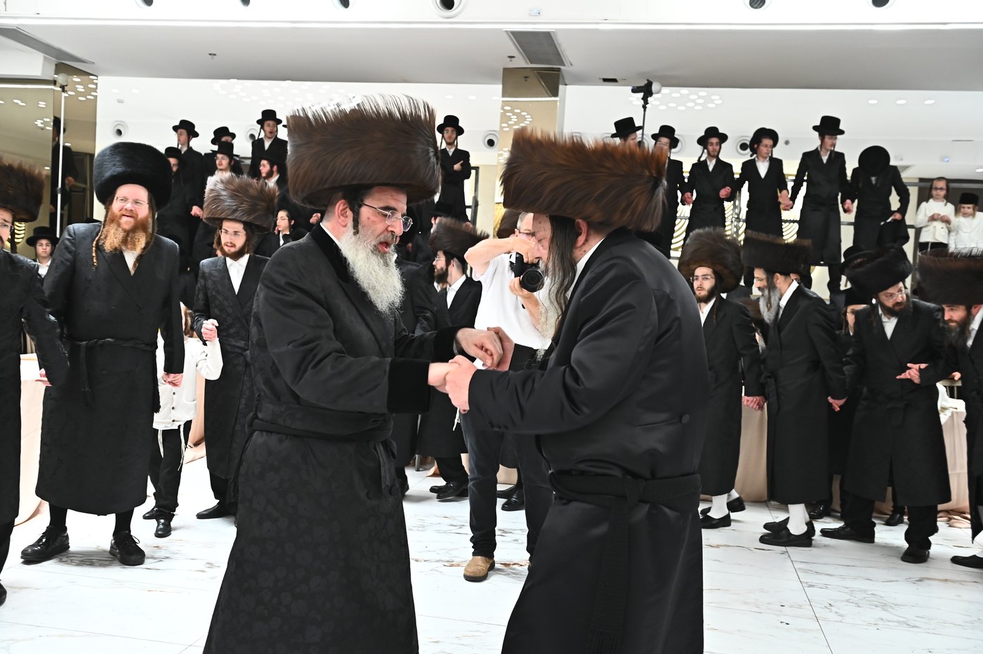 שמחת בית נאראל - זוועהיל - נדבורנה - שאץ ויזניץ