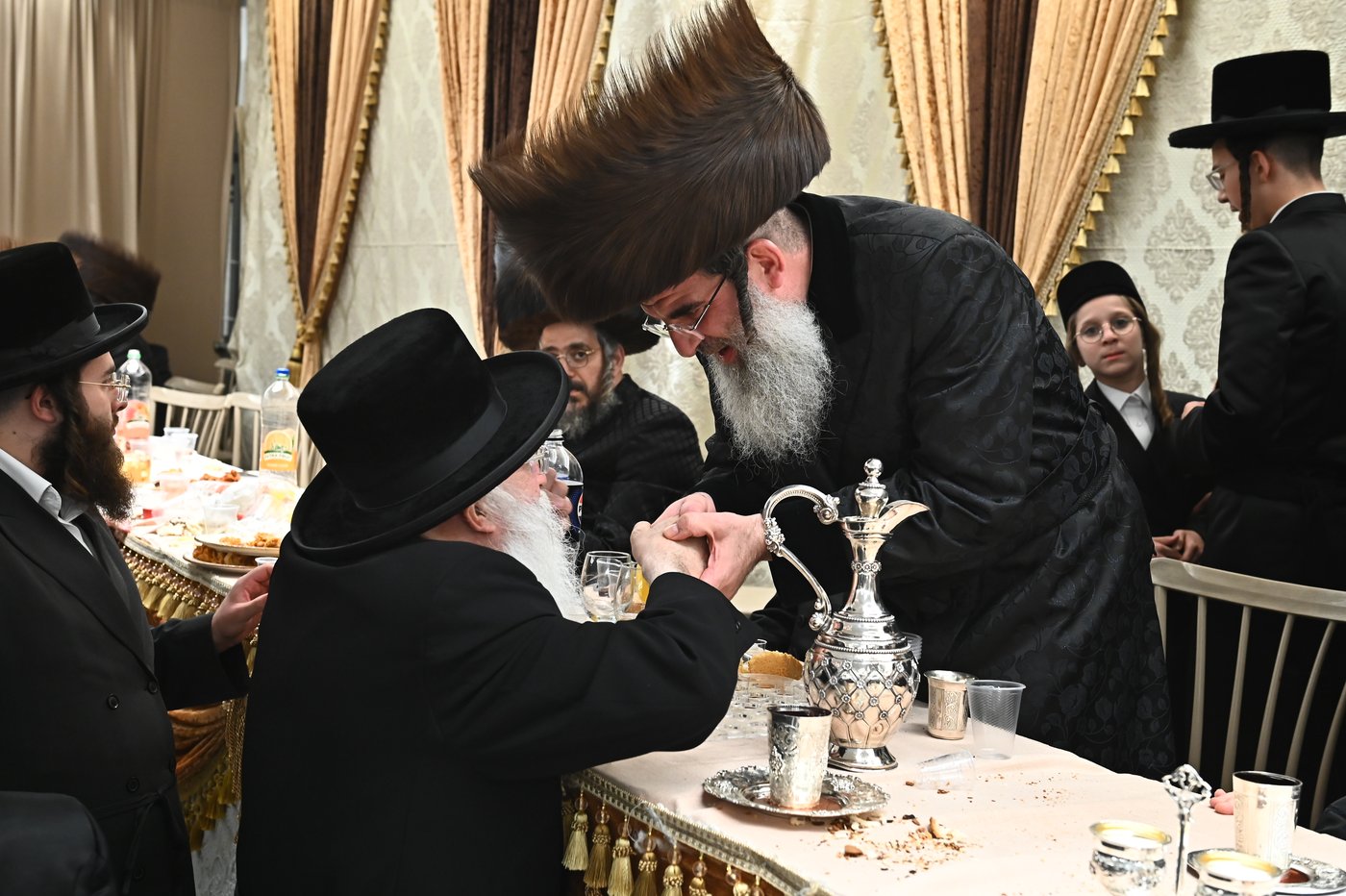 שמחת בית נאראל - זוועהיל - נדבורנה - שאץ ויזניץ