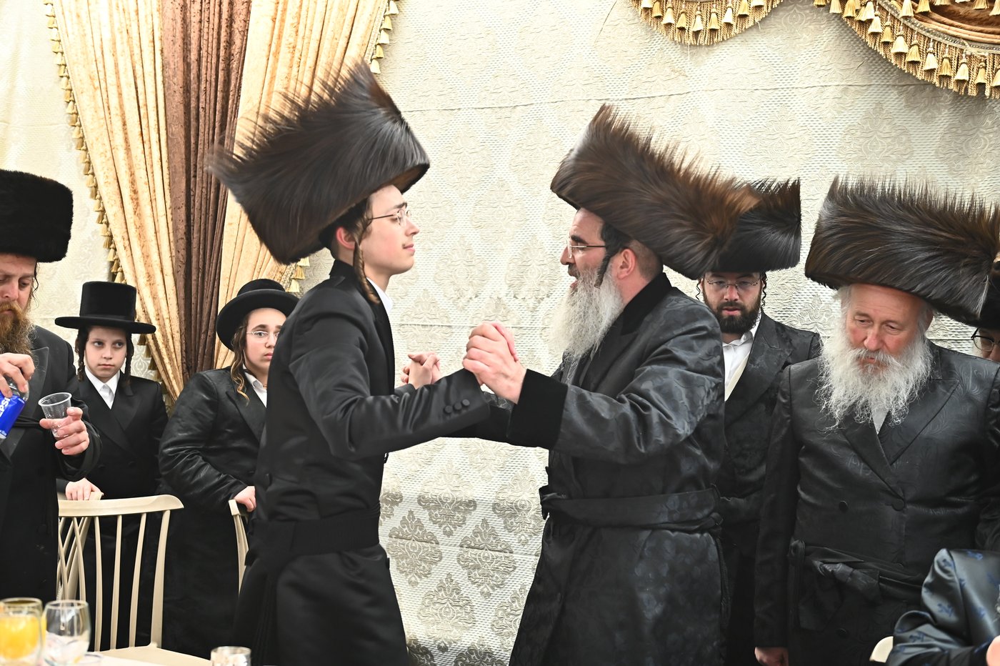 שמחת בית נאראל - זוועהיל - נדבורנה - שאץ ויזניץ