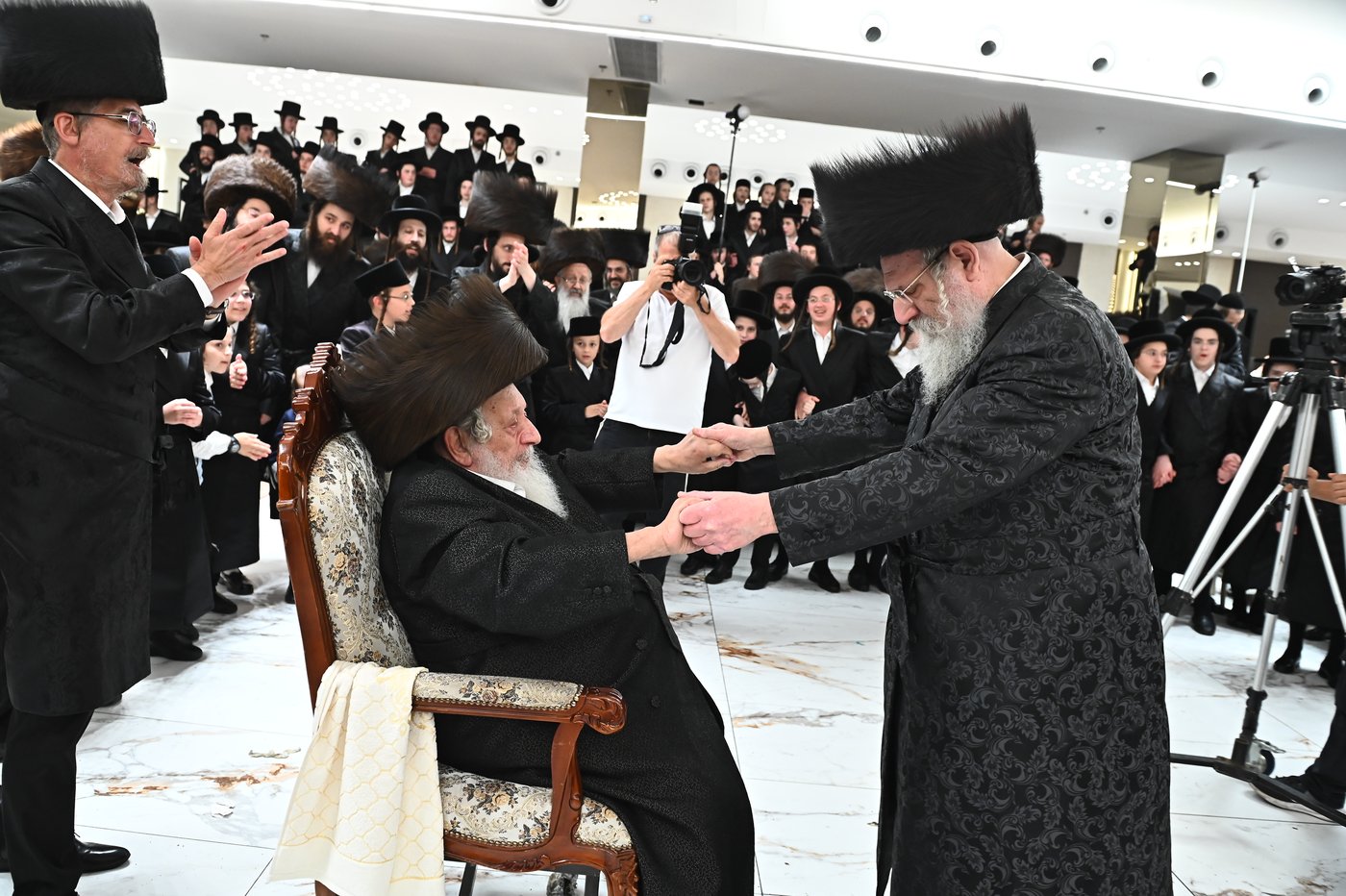 שמחת בית נאראל - זוועהיל - נדבורנה - שאץ ויזניץ
