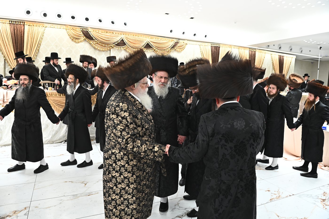 שמחת בית נאראל - זוועהיל - נדבורנה - שאץ ויזניץ