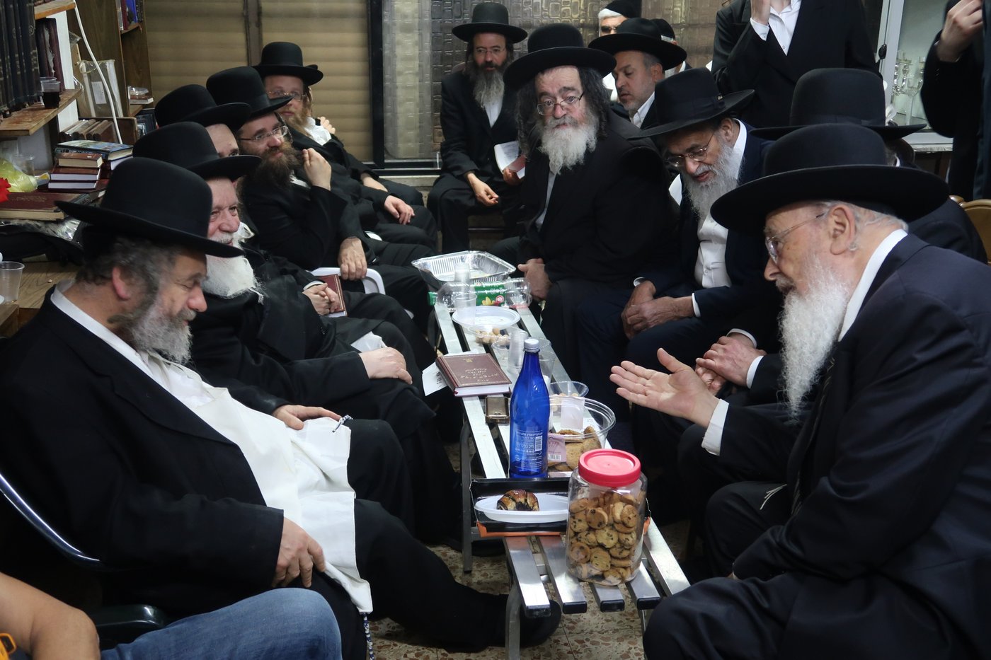 ניחום אבלים אצל הגרמ"מ קארפ 