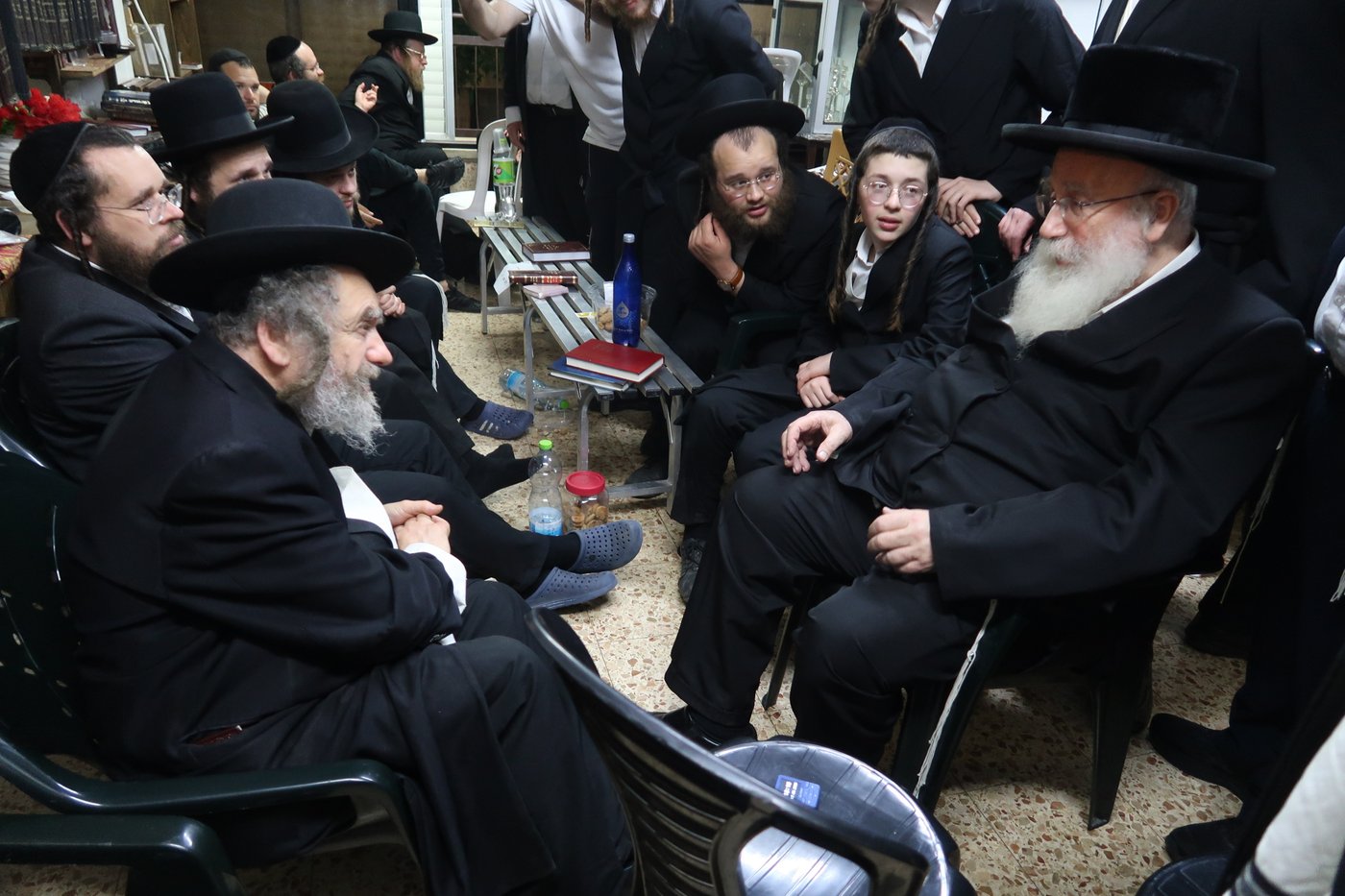 ניחום אבלים אצל הגרמ"מ קארפ 