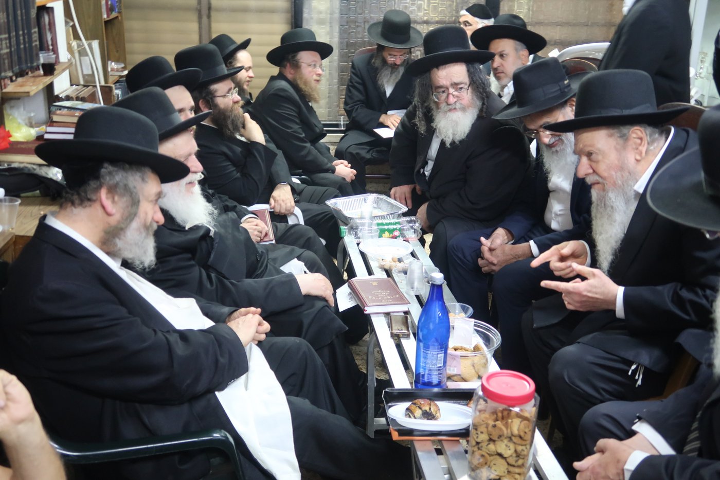 ניחום אבלים אצל הגרמ"מ קארפ 