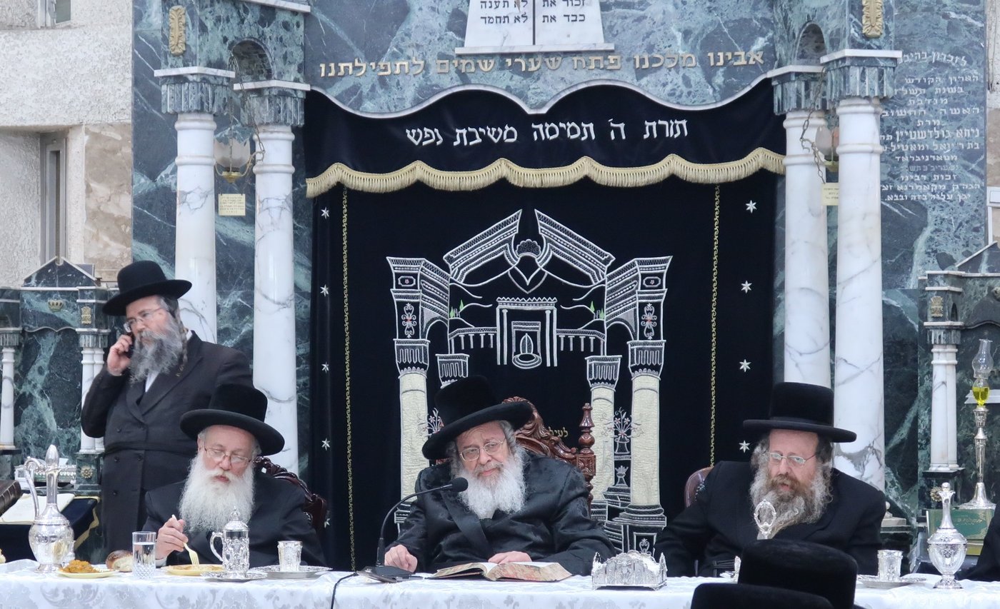 הילולא קדישא בקאמארנא 