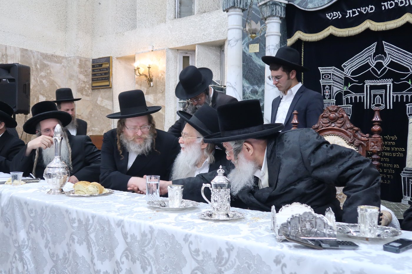 הילולא קדישא בקאמארנא 