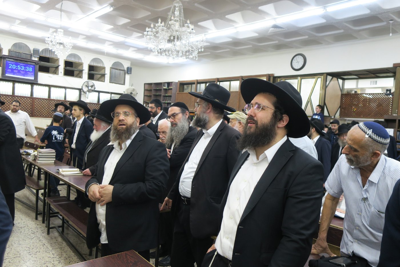 עצרת לרפואתו של הגר"ד קוק ברמת אלחנן