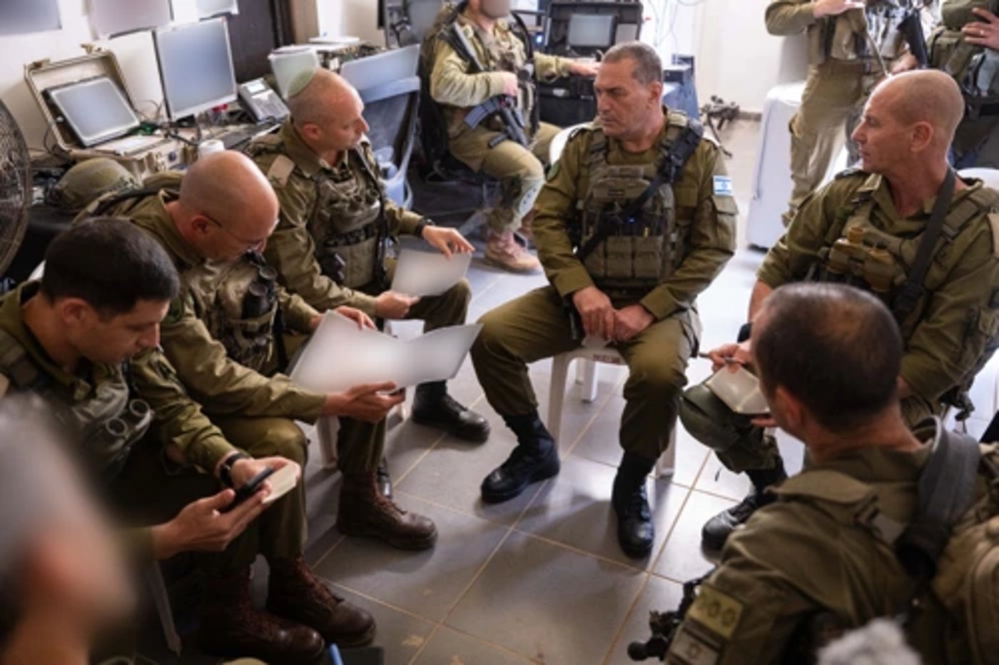הרמטכ"ל במוצבים בהר דב