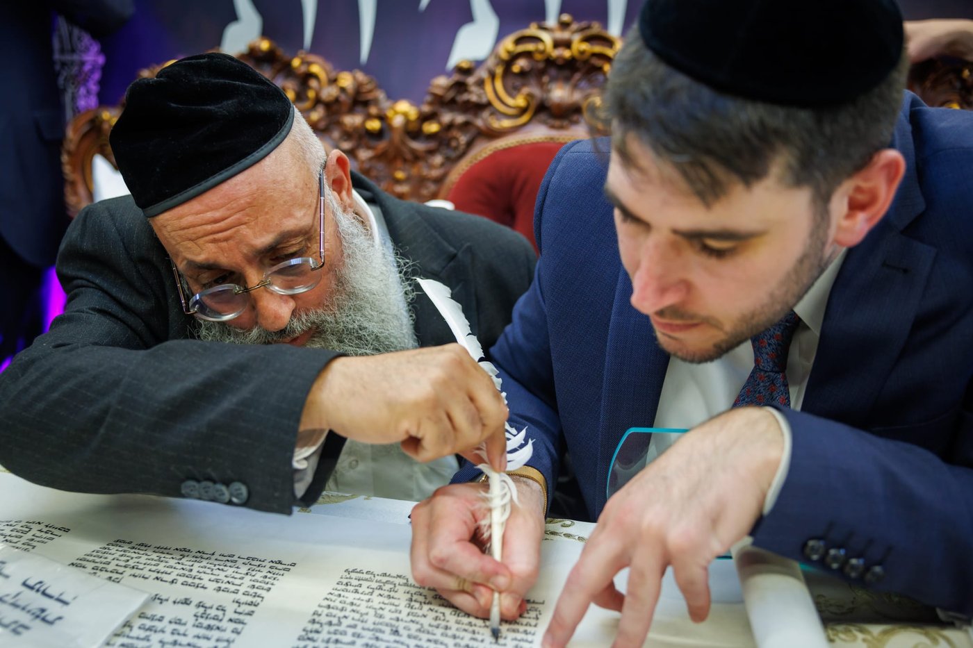הכנסת ספר תורה נדבת ר' צביקה כהן